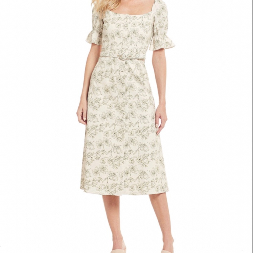 Gianni Bini midi square neck short sleeve dress